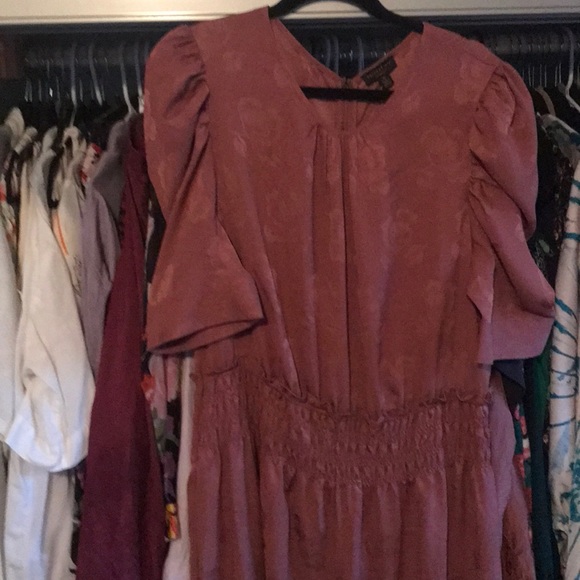 Beautiful rose jumpsuit - Picture 2 of 5